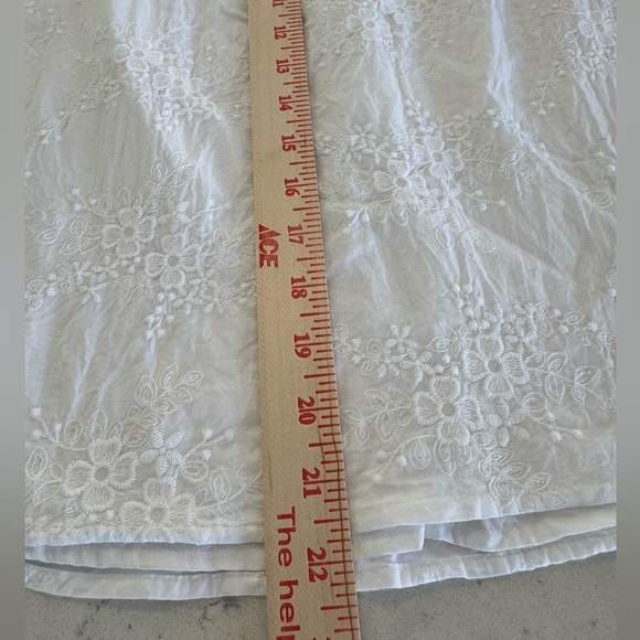 Talbots White Floral
Embroidery Top Blouse Cotton Size Petite Small - Picture 11 of 12
